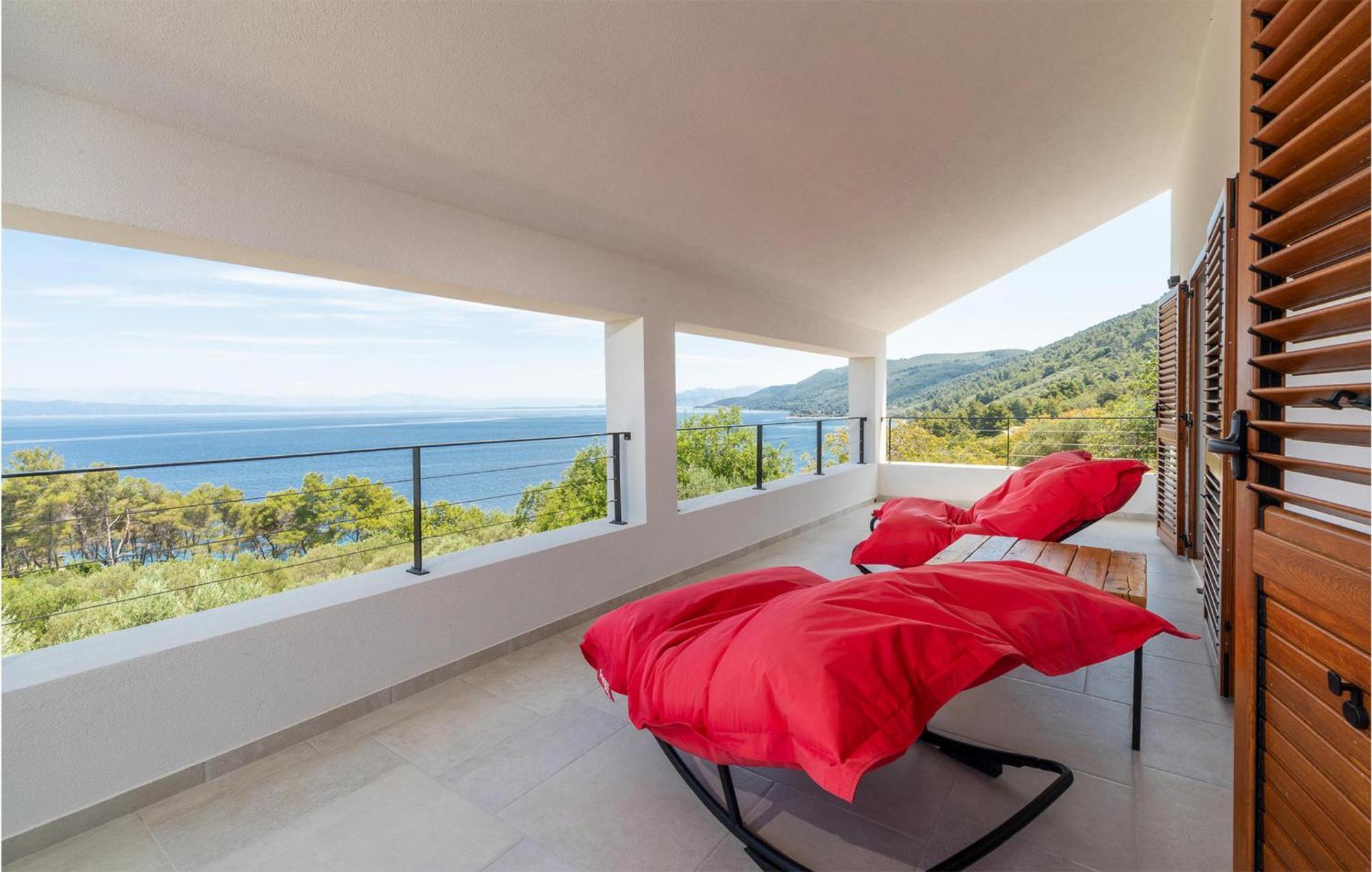 Amazing home in Blato w/ Jacuzzi, WiFi&5 Bedrooms Buitenkant foto
